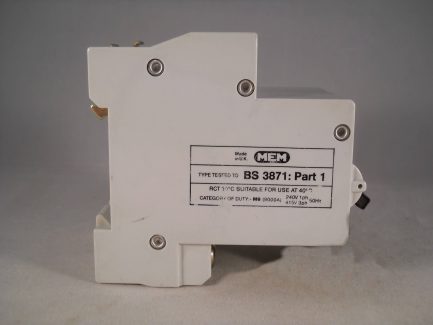 MEM MCB 10 Amp Type C Triple Pole 3 Phase M9 10A Memshield 3T103 103MB3 103MC - Image 4