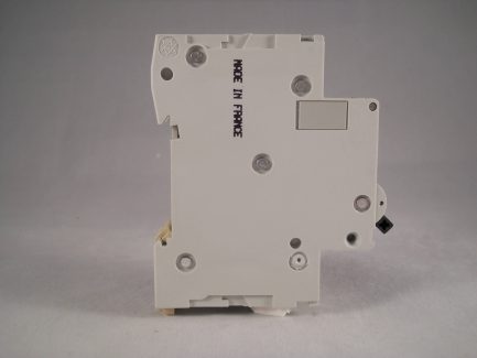 Merlin Gerin MCB 10 Amp Single Pole Breaker Type C 10A Multi9 C60HC110 25644 - Image 4