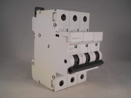 MEM MCB 40 Amp Triple Pole 3 Phase Breaker Type B 40A B40 Memshield 2 MBH340