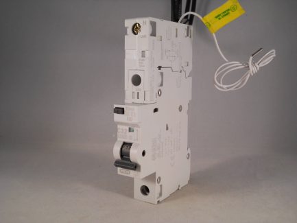 MEM Eaton RCBO 32 Amp 30mA Type C 32A MR30 POD Memshield 2 Memera MCH132R30 NEW - Image 4