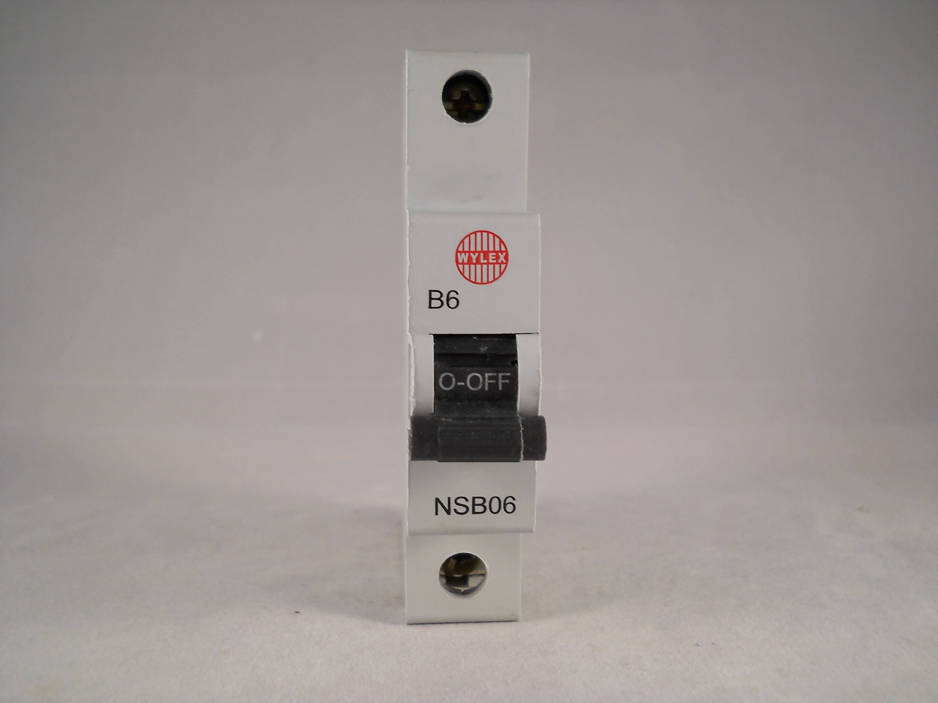 Disjoncteur 6A WYLEX SFB6 - Type Thermomagnétique - Neuf Sous Emballage