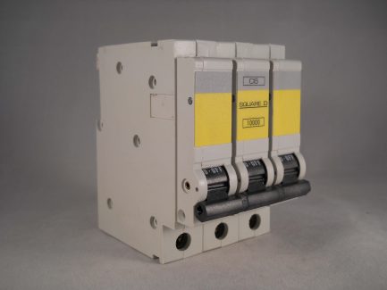 Square D QOE MCB 6 Amp Triple Pole 3 Phase Breaker Type C 6A QO306EC10 10000