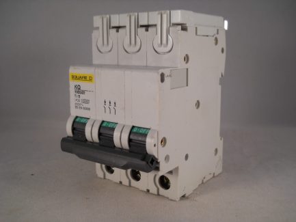 Square D MCB 32 Amp Triple Pole 3 Phase Breaker Type D 32A Loadcentre KQ10D332 - Image 3