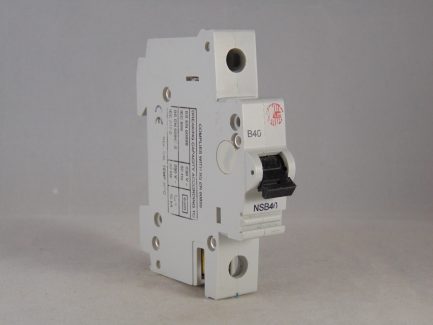 Wylex MCB 40 Amp Single Pole Breaker Type B 40A Black Dolly NSB40 Stotz