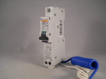 Merlin Gerin RCBO 20 Amp 30mA Type C 20A Multi 9 26860 C60HC20R30 - Image 3