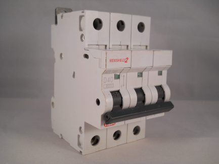 MEM MCB 40 Amp Triple Pole 3 Phase Breaker Type D 40A D40 Memshield 2 MDL340