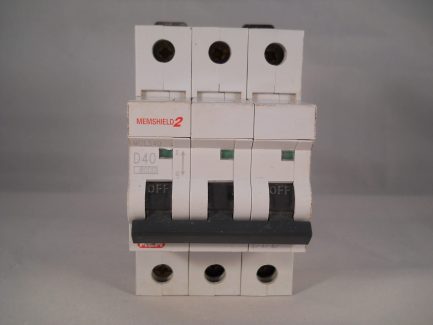 MEM MCB 40 Amp Triple Pole 3 Phase Breaker Type D 40A D40 Memshield 2 MDL340 - Image 2