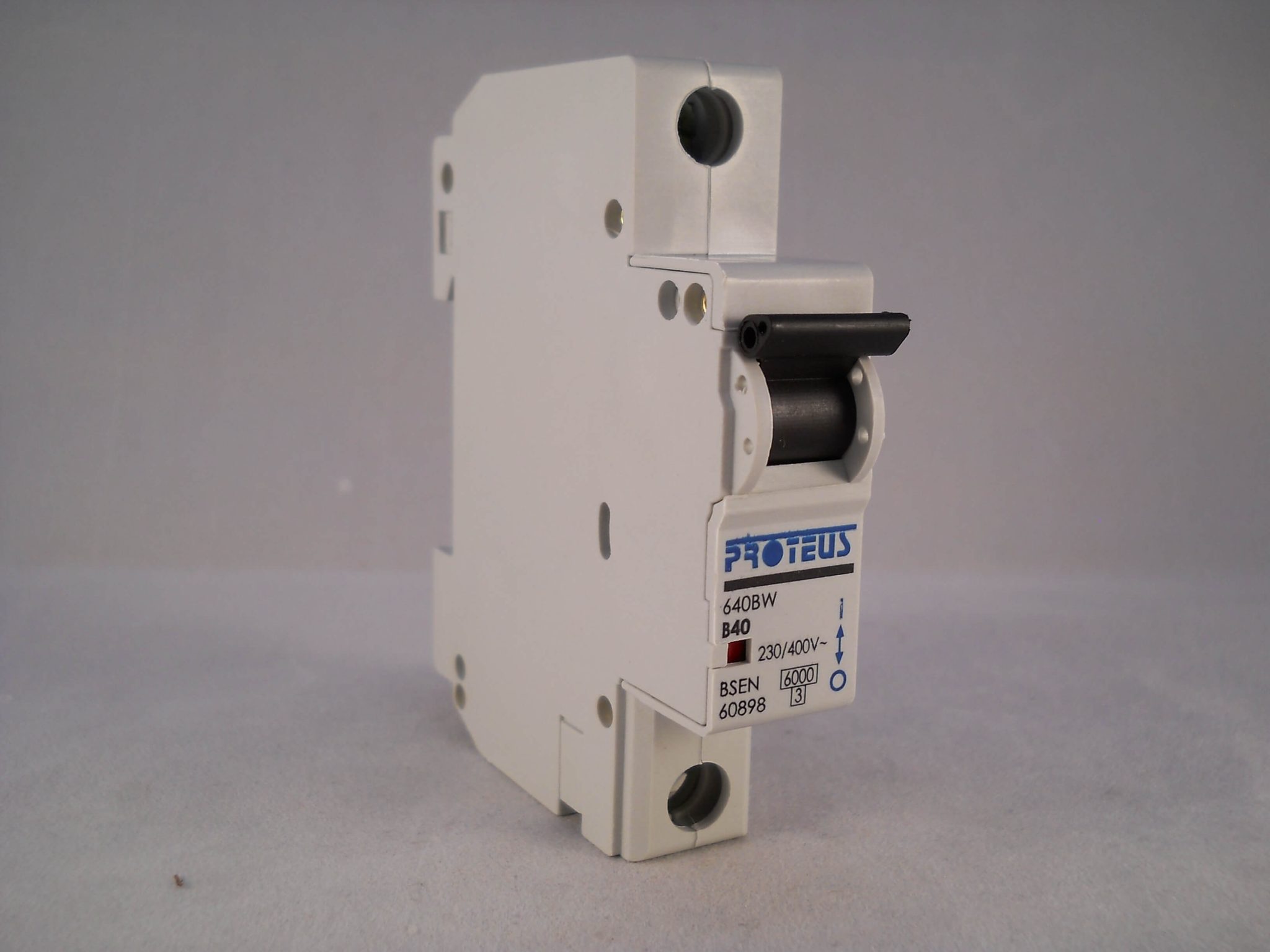 Proteus 640/2 40 Amp Tipo 2, MCB 640/2 M4 SPEDIZIONE GRATUITA Proteus 640/2 40 Amp Tipo 2, MCB 640/2 M4 SPEDIZIONE GRATUITA