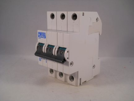 Proteus MCB 32 Amp Triple Pole 3 Phase Breaker Type C 32A Geyer 31032/3 - Image 3