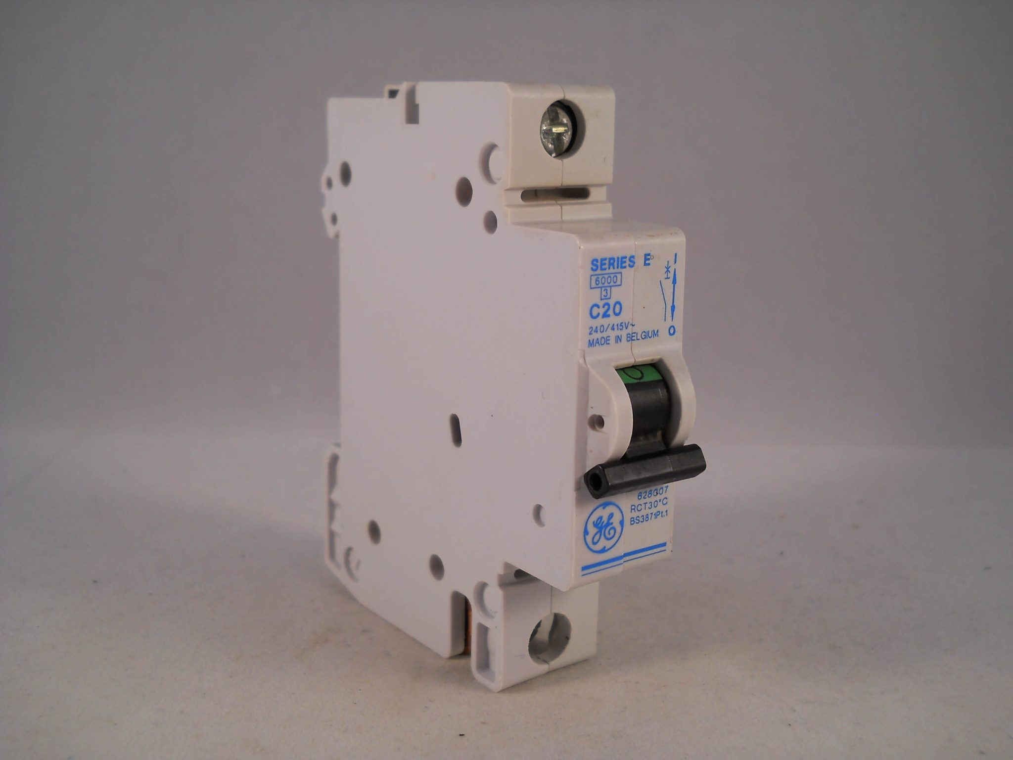 Interruttore Magnetotermico Vynckier Serie E, 1 Polo, Tipi 2, Disponibile 6A/10A/16A/20A/32A/40A