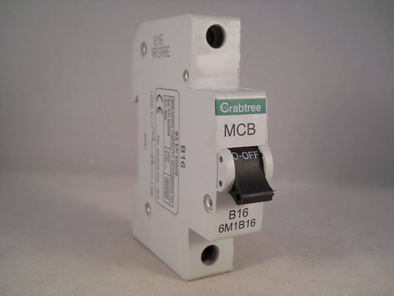 Crabtree Circuit Breaker B16 6M1B16 - C E Wholesalers
