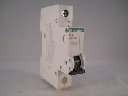 Crabtree Starbreaker MCB 40 Amp Single Pole Breaker Type B 40A 61/B40 Series 5