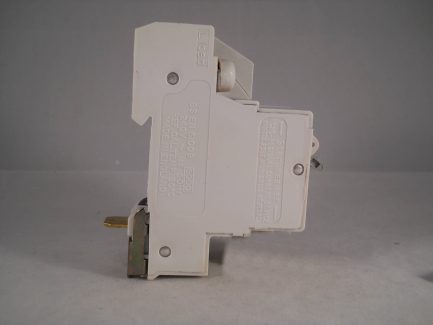 Crabtree Starbreaker RCBO 32 Amp 30mA B32 Type B 32A 61/B3230 Older Style - Image 4