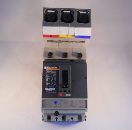 Merlin Gerin MCCB 40 Amp Triple Pole Compact 40A NS100N TM40D MGP0403 - Image 2