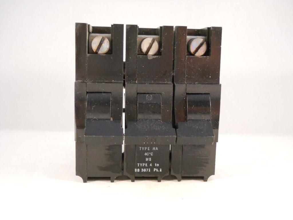 Disjoncteur Triple Pole FEDERAL 60A Type 4 - Modèle NA3P60 - Occasion Fonctionnel