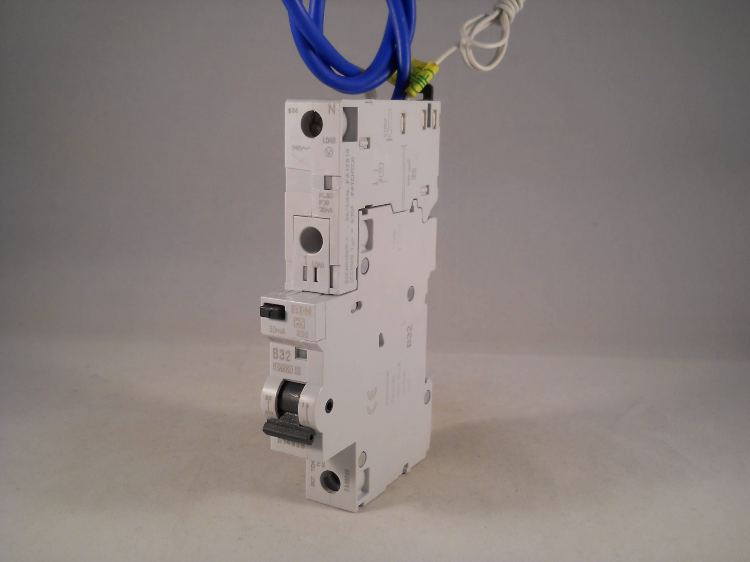 thumbnail image 2 of Eaton MEMSHEILD 2 S30 RCD RCBO POD – 63A 30mA GFI Circuit Breaker – DIN Rail Mount (Used) 2 of 6