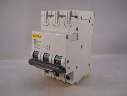 Square D MCB 20 Amp Triple Pole 3 Phase Breaker Type D 20A Loadcentre KQ10D320 - Image 3
