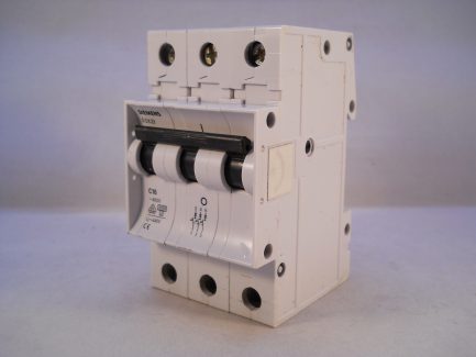 Siemens MCB 16 Amp 5SX23 Type C Triple Pole 16A 3 Phase Circuit Breaker 5SX23C16 - Image 3
