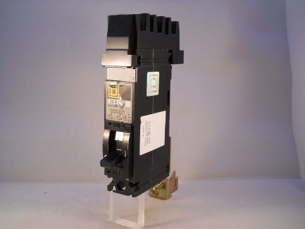 Square D MCCB 32 Amp Single Pole 32A i-Line Circuit Breaker SFA1032A - Image 3