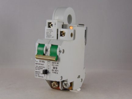 Ottermill RCBO 32 Amp 30mA M9 Type 3 MCB-RCD System T RCCB 32A T3C3230RCBO - Image 3