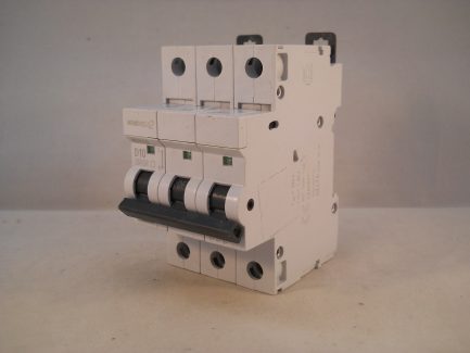 MEM MCB 10 Amp Triple Pole 3 Phase Breaker Type D 10A D10 Memshield 2 MDH310 - Image 3