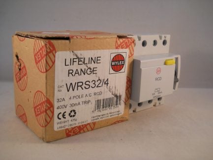 Wylex RCD 32 Amp 30mA Four Pole 32A RCCB Lifeline Trip WRS32/4 NEW