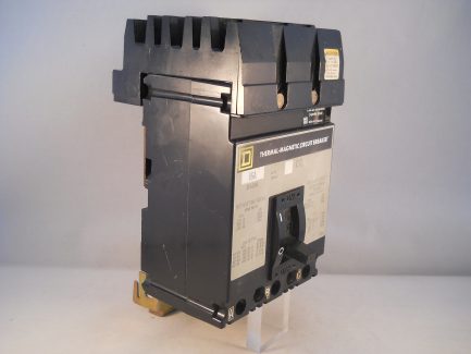 Square D MCCB 16 Amp Triple Pole 3 Phase 16A Series 2 i-Line Breaker SFA3016