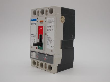 Eaton MCCB 100 Amp Triple Pole 100A 3 Phase Breaker Series G GJS3100AAG - Image 3