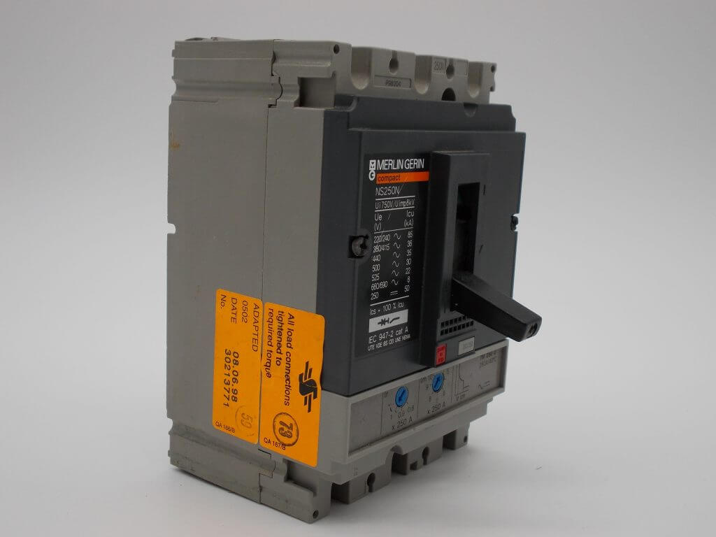 Merlin Amp Merlin Gerin MCCB 250 Amp Triple Pole 3 Phase Compact 250A NS250N ...