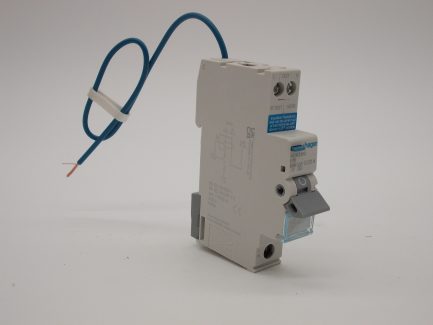 Hager RCBO 16 Amp 30mA Type B 16A Compact B16 ADA Range ADA316G NEW - Image 2