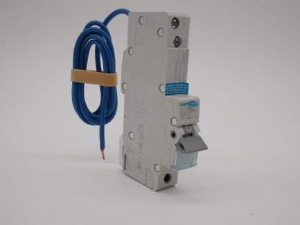 Hager RCBO 32 Amp 30mA Type C 32A 103707 C32 ADA Range ADC432U NEW - Image 2