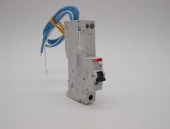 ABB RCBO 10 Amp 30mA C10 Type C 10A System Pro M DSE201M 2CSR275151R1104 NEW