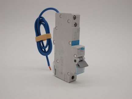 Hager RCBO 20 Amp 30mA Type B 20A 103686 B20 ADB Range ADB420U NEW - Image 2