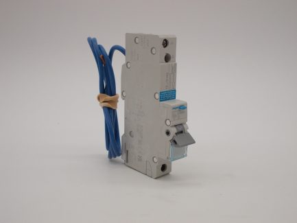 Hager RCBO 32 Amp 30mA Type B 32A 103688 B32 ADB Range ADB432U NEW - Image 2